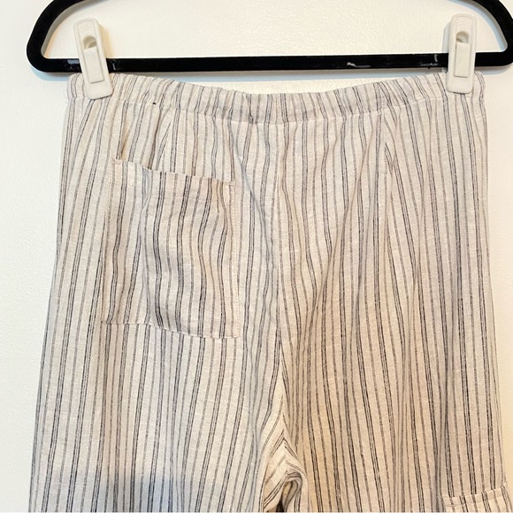 Chico's Wide Legged Linen Striped Pants size 1 - Picture 5 of 8